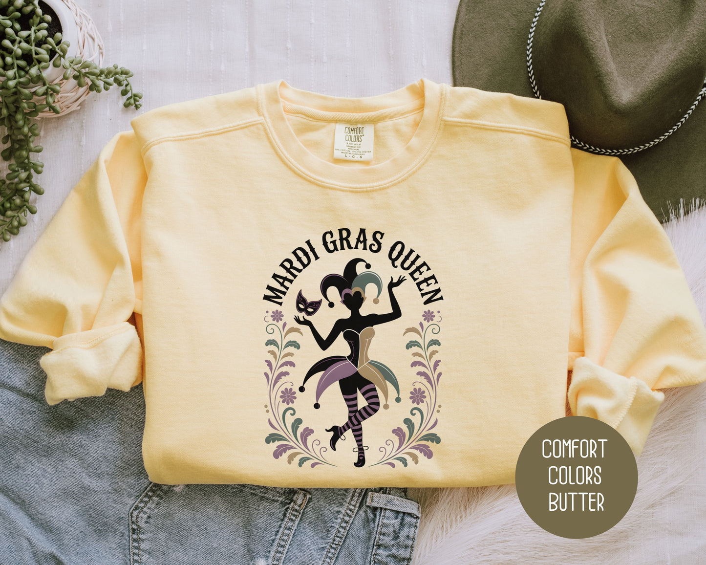 Mardi Gras Queen Comfort Colors Sweatshirt Sweatshirt CreativeSpecialTs